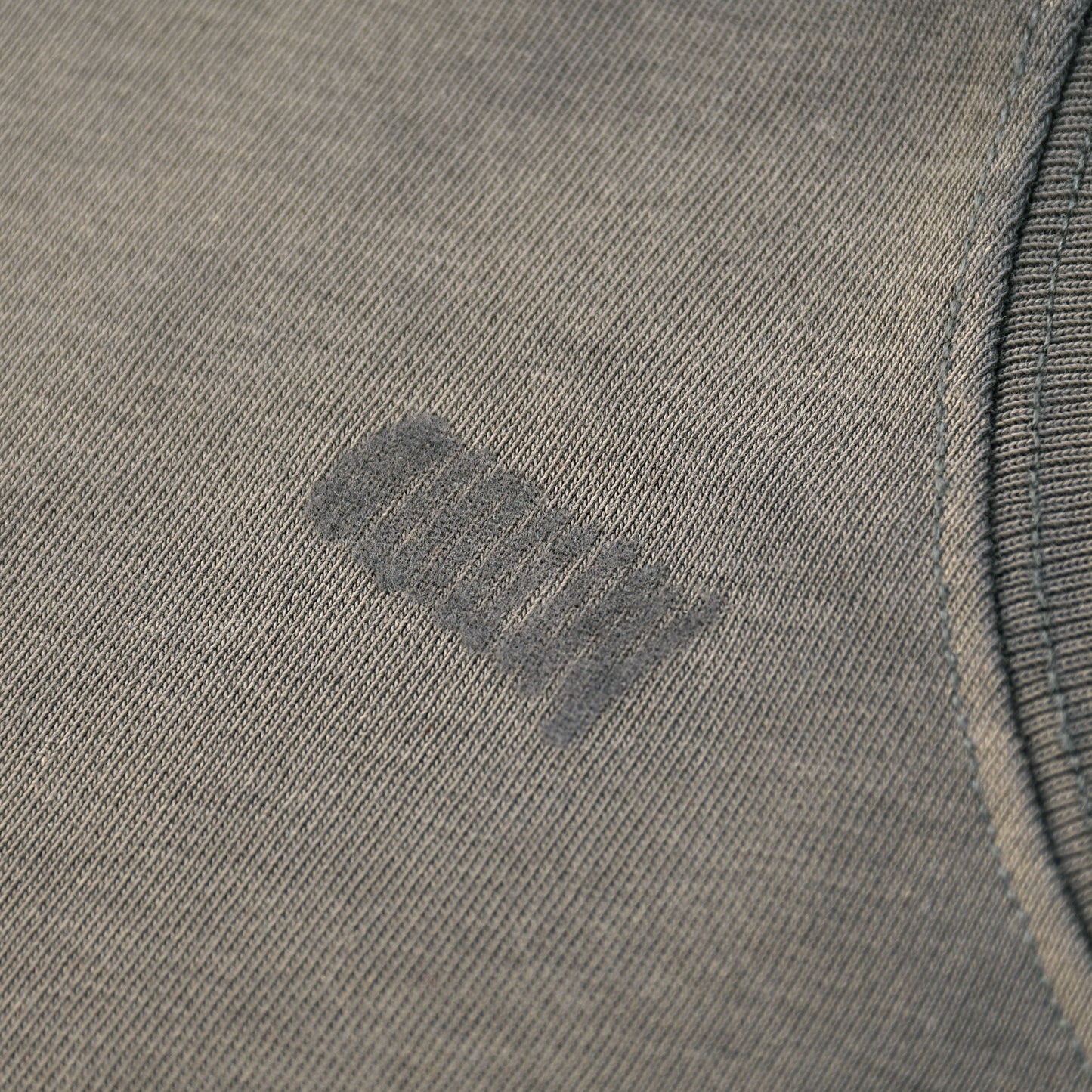 #201 T-Shirt 250GSM "VINTAGE GREY" Stückgefärbt / doppelter Distressed-Kragen