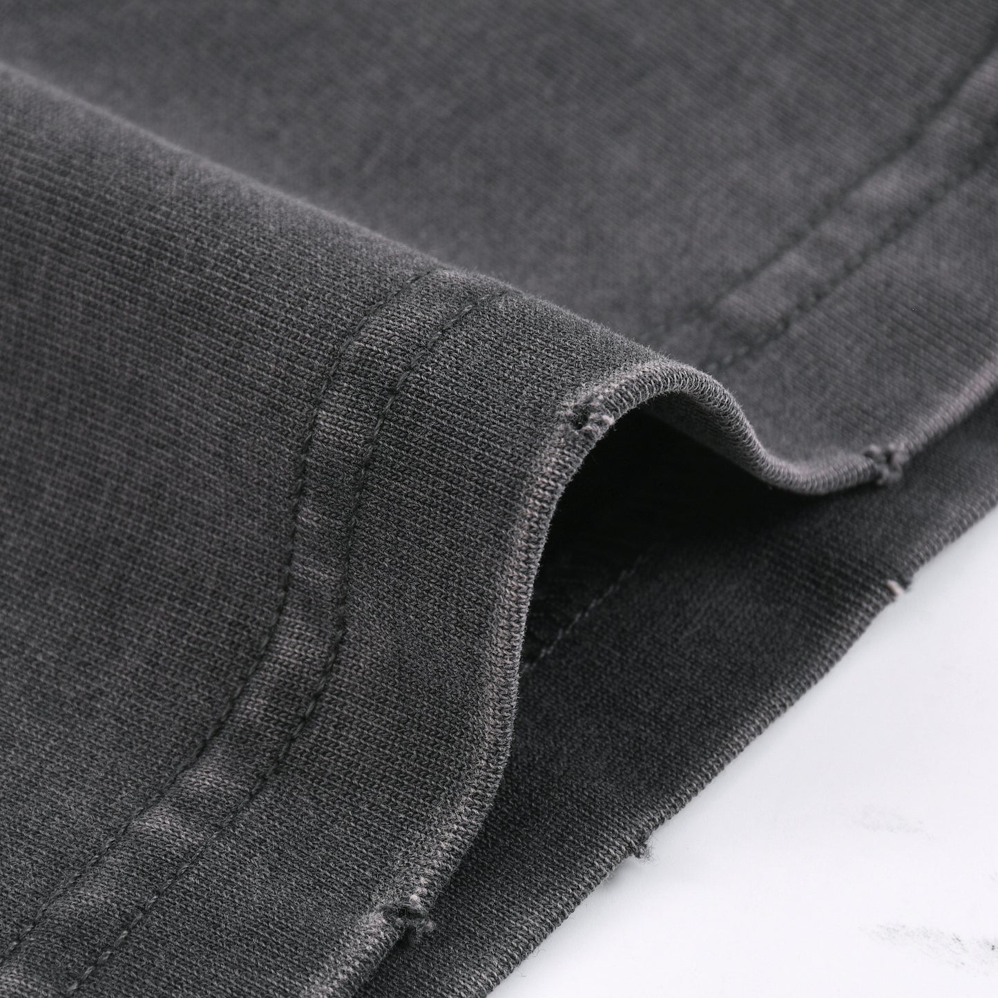 #201 T-Shirt 250GSM "VINTAGE GREY" Stückgefärbt / doppelter Distressed-Kragen